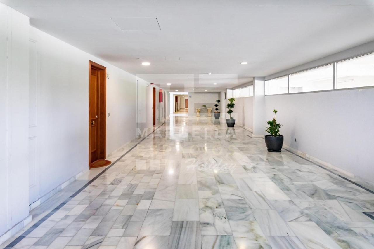 Suite 208, Close To The Beach, 2 Bedroom,Golden Mile Marbella Exterior photo